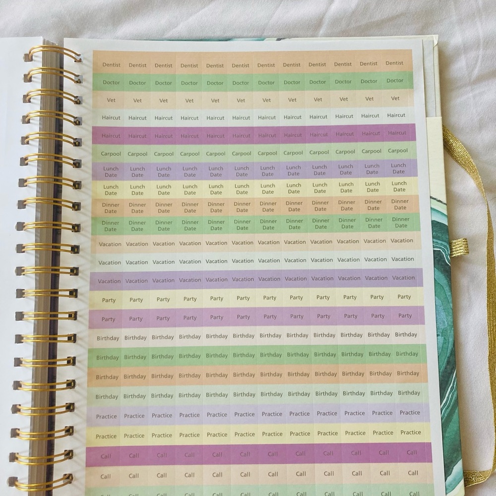 Daily Planner (Includes Stickers!) - Picture 4 of 9